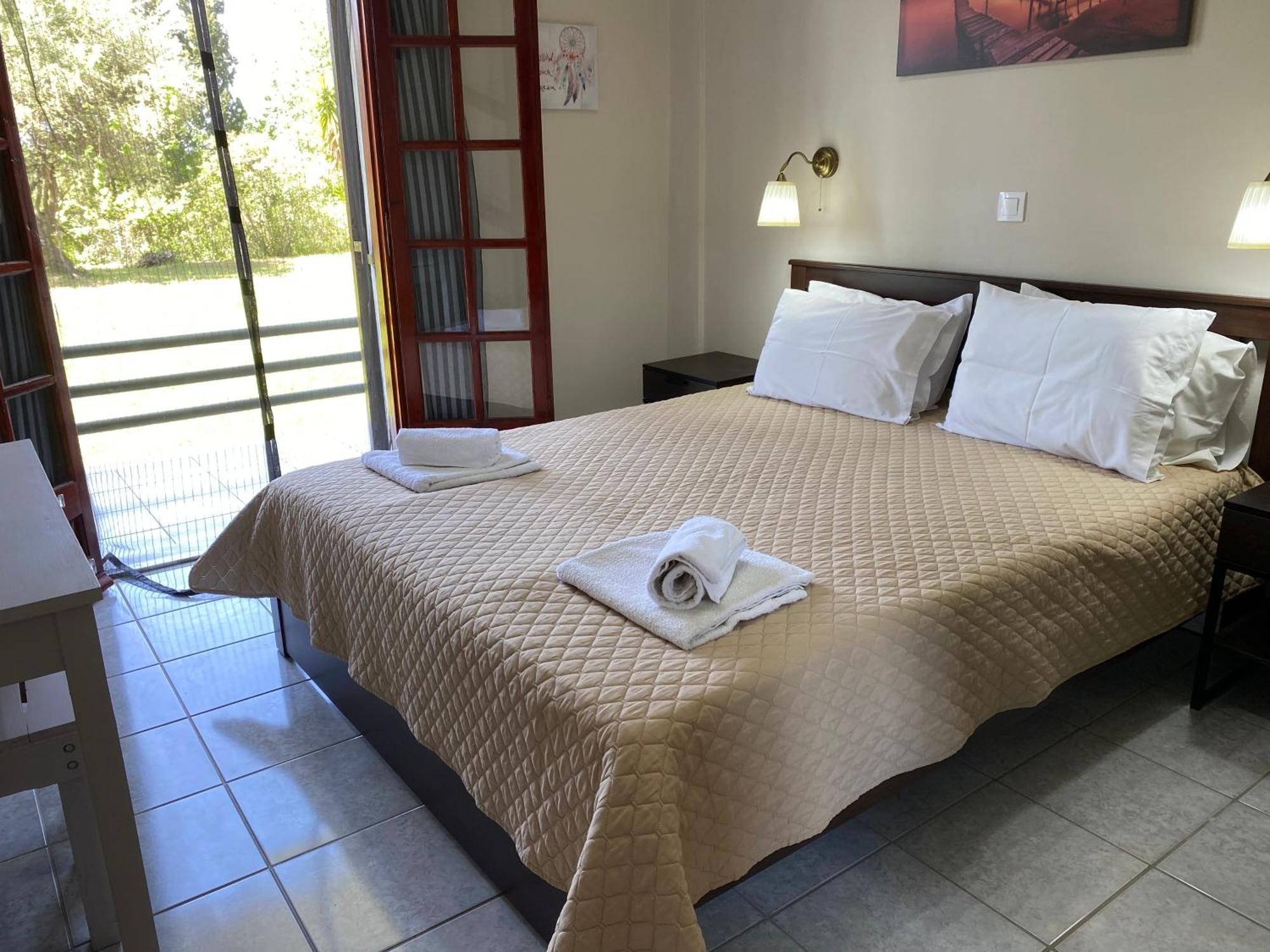 Alexander Apartments Roda  Dış mekan fotoğraf